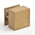 Коробка универсальная для к/к 85х85х45 IP 42 на болтах дуб